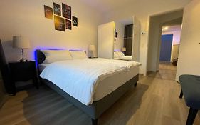 Jaybnb - Ps5 55 Zoll 4K Tv Gaming Apartment
